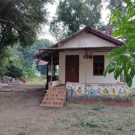 Kamat Cottages Dahanu Exterior photo