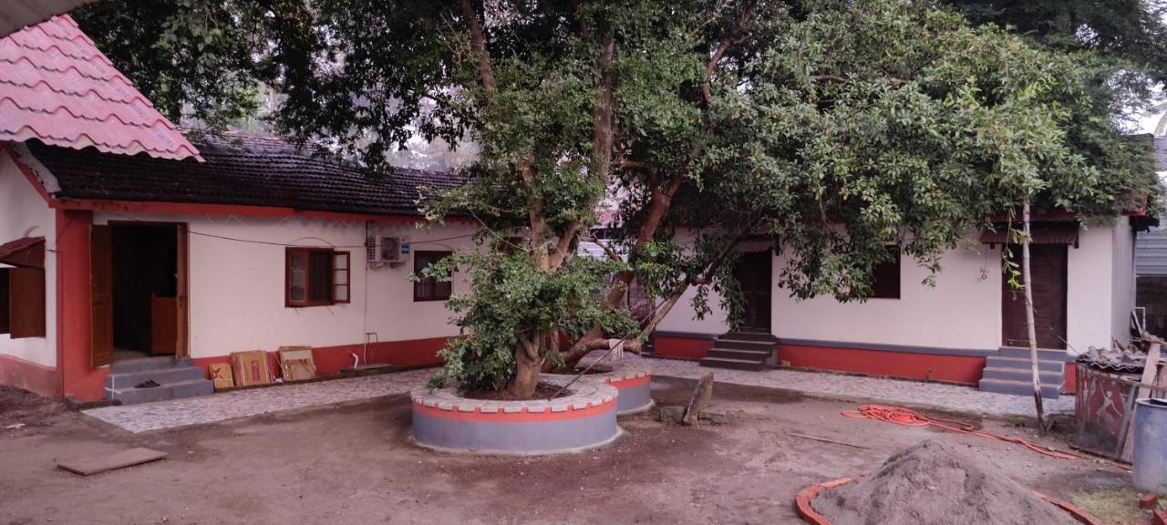 Kamat Cottages Dahanu Exterior photo