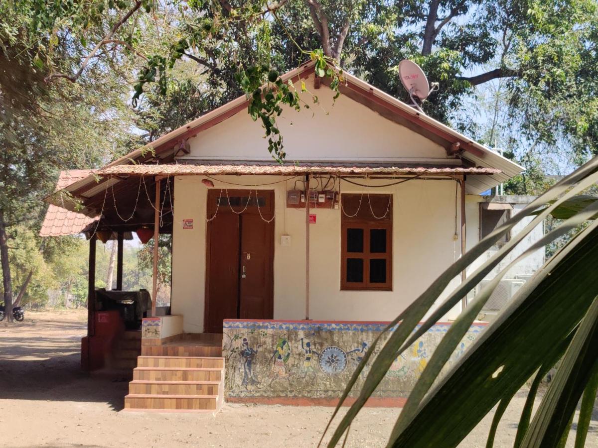 Kamat Cottages Dahanu Exterior photo